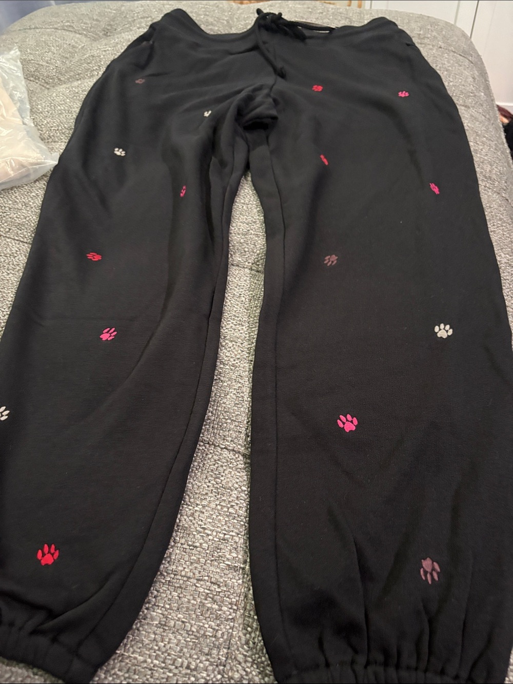 Lou&Grey Black Sweatpants  Paw Prints23”inseam 26” w & pockets